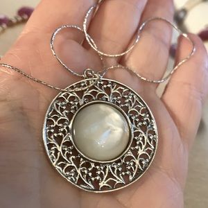 NWOT Sterling Silver 925 MOP Pendant Necklace